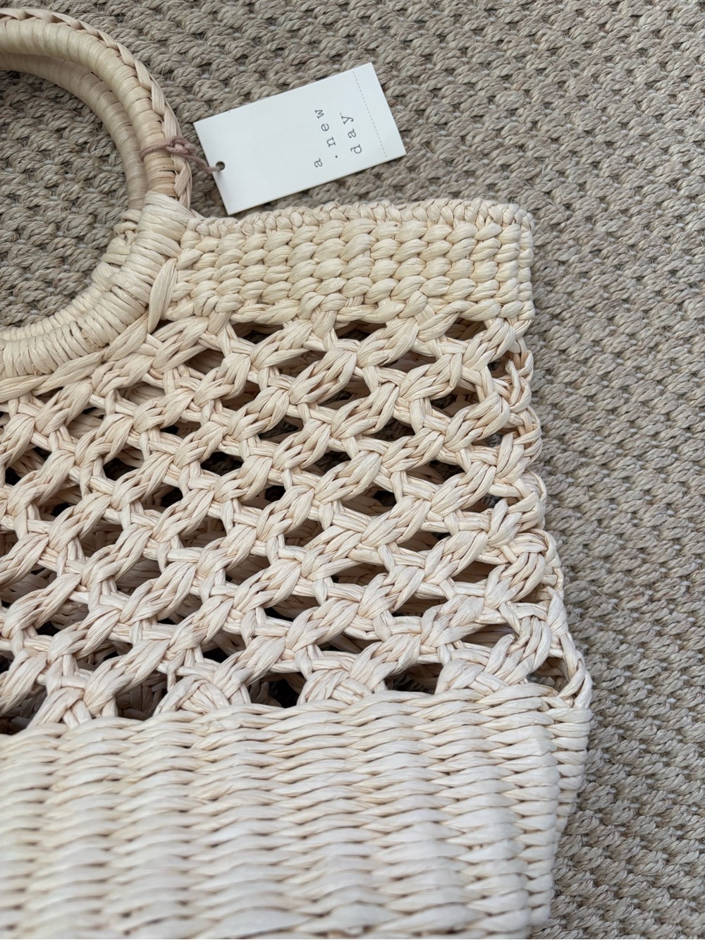 Straw Bag - Picture 4 of 8